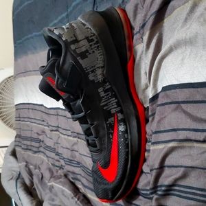 Nike Air Max Infuriate